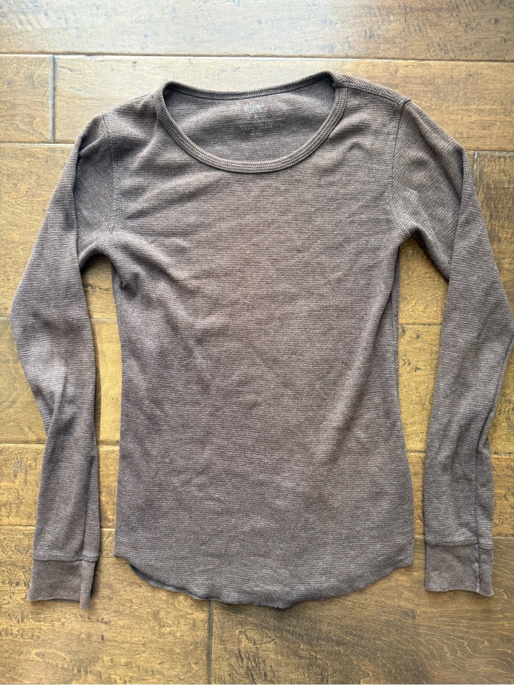 Long Sleeve Waffle Knit Tee in Charcoal